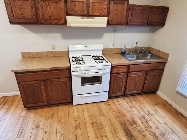 Kitchen - 327 E Church St