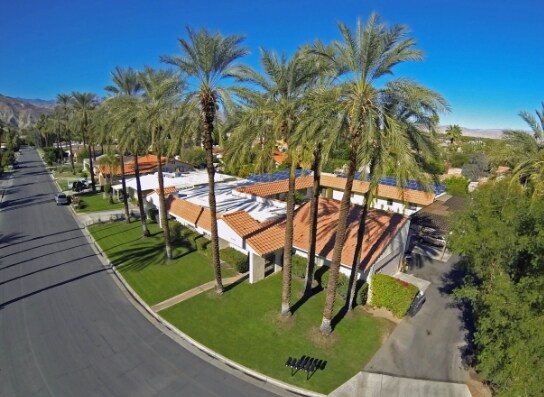 Foto del edificio - 73450 Royal Palm Dr