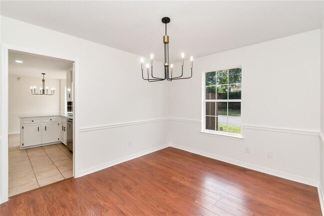 Building Photo - 1117 Pinemont Dr