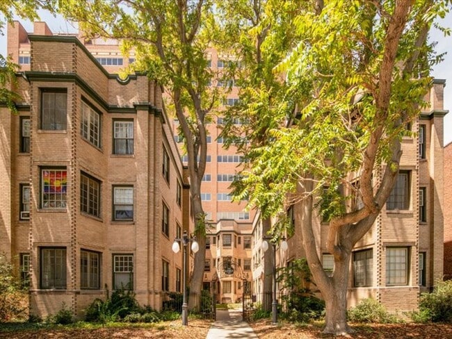 Cap Hill Beautiful 2 Bed Charming and Light Filled condo in the Blenheim - Cap Hill Beautiful 2 Bed Charming and Light Filled condo in the Blenheim