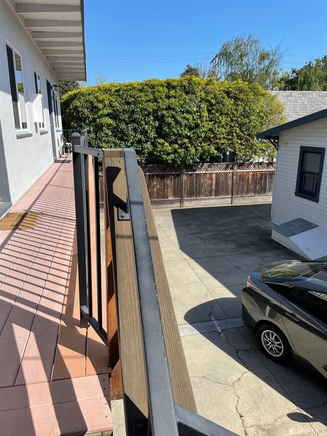 Building Photo - 1108 Capuchino Ave