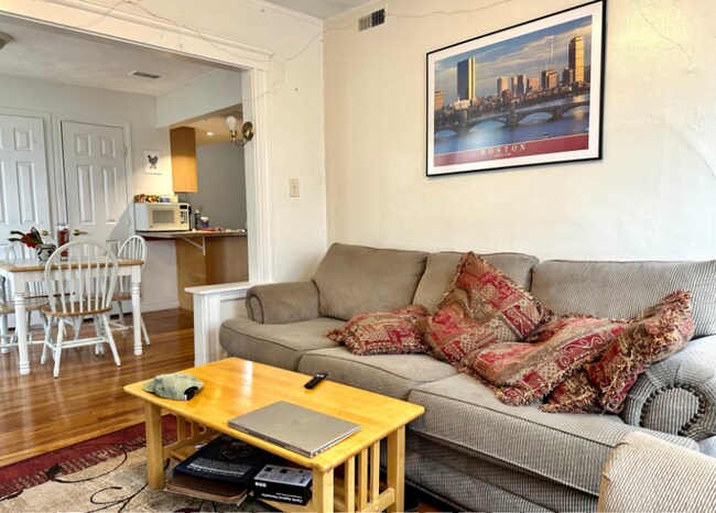 Foto del edificio - 223 Summer St