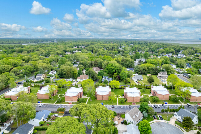 Aerial Photo - Parkshore Plaza Condo