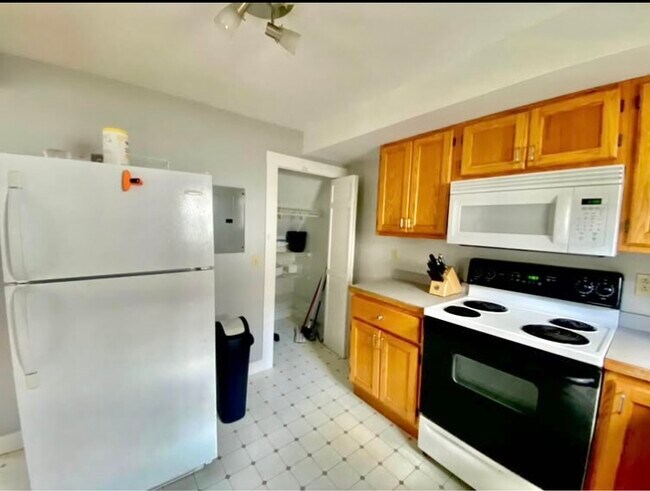 Foto del edificio - 16 Hillcrest St