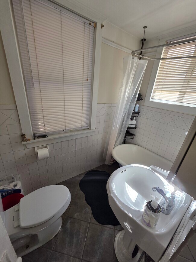 Foto del edificio - 965 Myrtle St NE