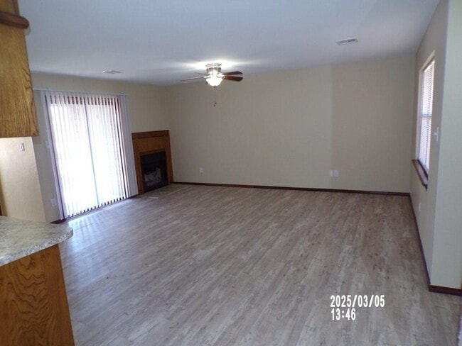 Building Photo - 4034 NW Ozmun Ave