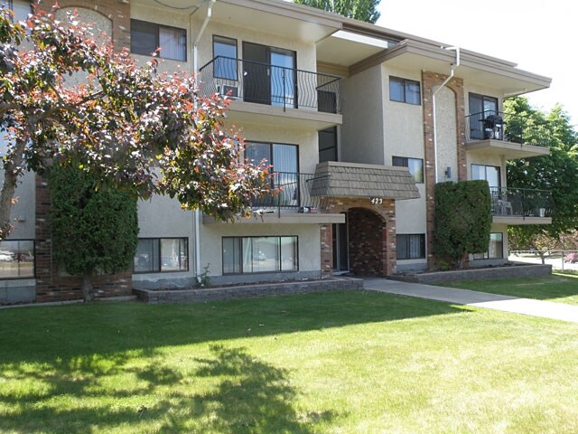 Primary Photo - Hillsview Apartments