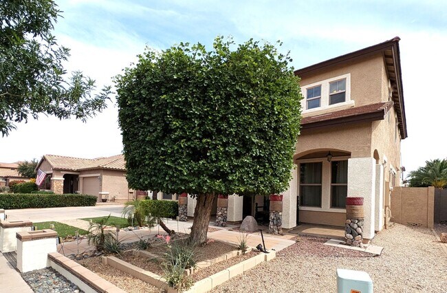Foto del edificio - 5 Bedroom Home in the Montelena Neighborho...