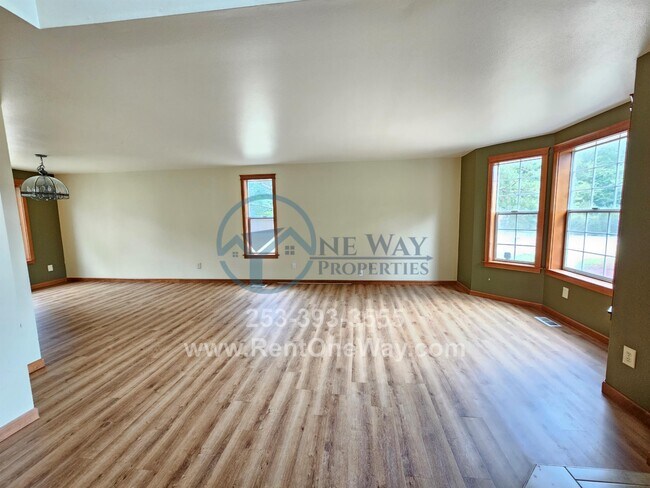 Foto del edificio - 6817 233rd St Ct E