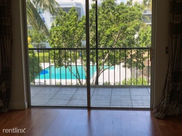 Foto del edificio - 3 br, 2 bath Condo - 198 NW 67th St Apt 304