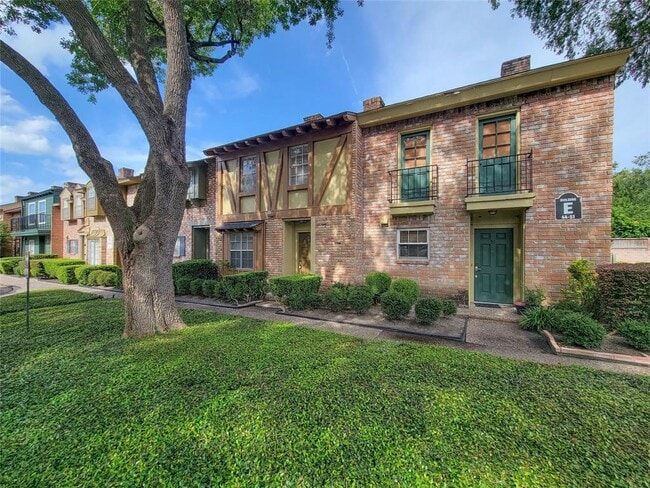 Building Photo - 14333 Memorial Dr