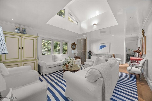 Foto del edificio - 295 6th St N