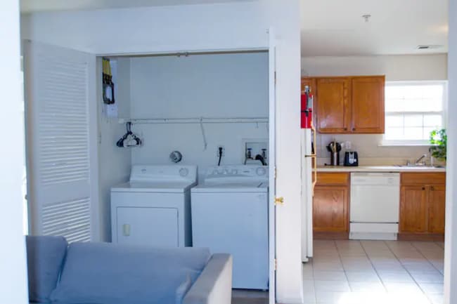 Foto del edificio - 889 Green St