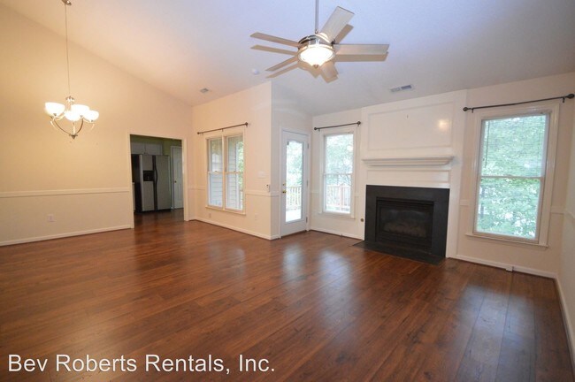 Building Photo - 3 br, 2 bath House - 104 Kramer Court