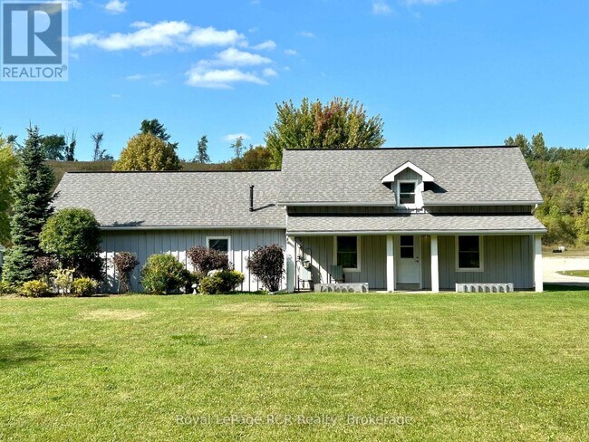 Building Photo - 324097 The Glen Rd