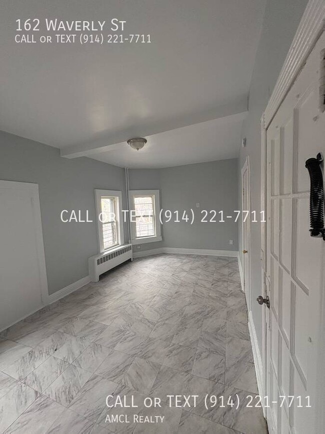 Foto del edificio - 162 Waverly St