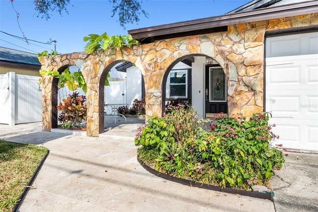 Building Photo - 10187 122nd Ave N