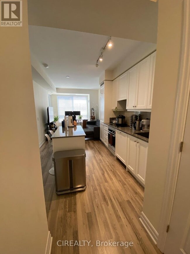 Building Photo - 9085 Jane St