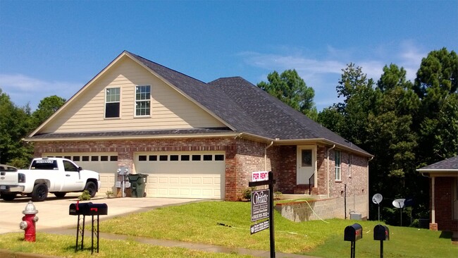 Building Photo - 3958 McDonald Rd
