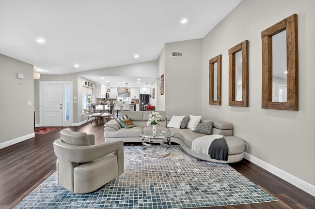Foto del edificio - 15307 Strathearn Dr