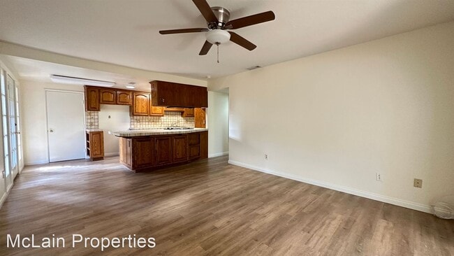 Building Photo - 4 br, 2 bath House - 1682 Wilson Ave