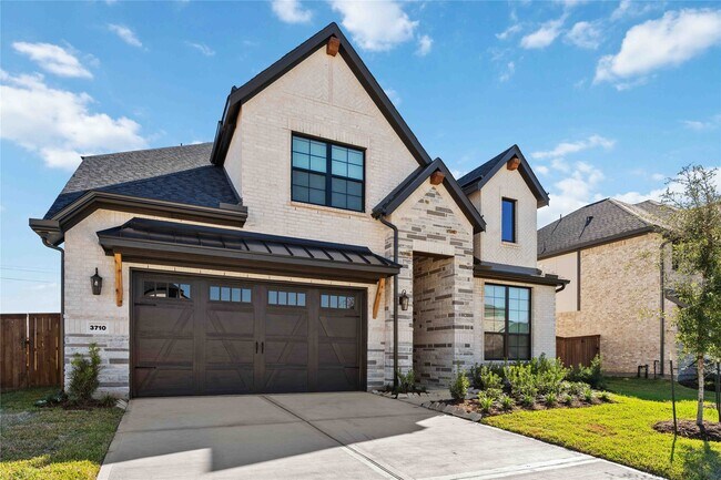 Foto del edificio - 3710 Highcliffe Dr