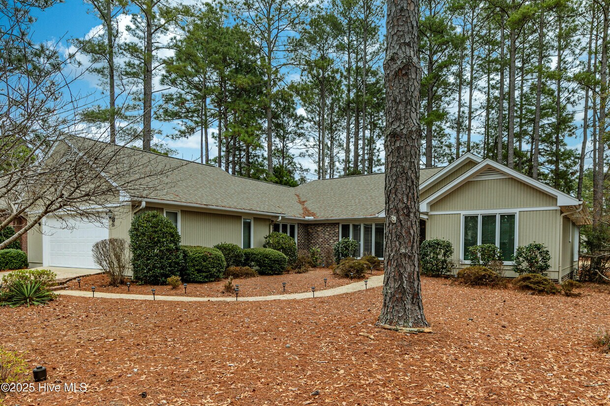 Primary Photo - 38 Scioto Ln