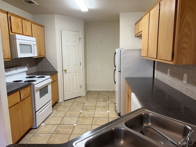 Foto del edificio - 3901 Edgefield St