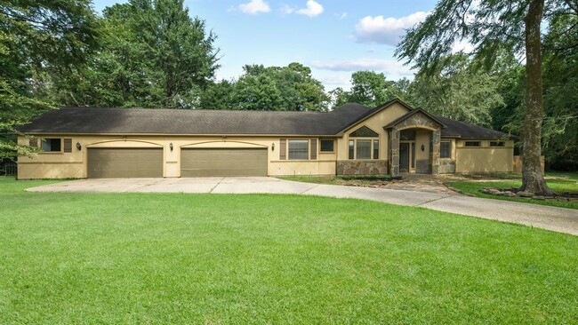 Building Photo - 5 Oak Crest Cir