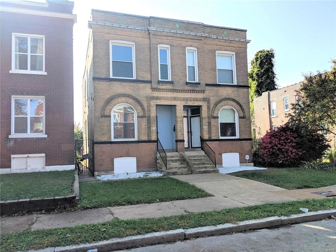 Foto principal - 4376 Gibson Ave