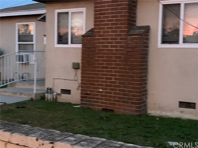 Foto del edificio - 21826 Clarkdale Ave