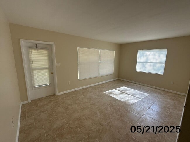 Building Photo - 208 Prince St