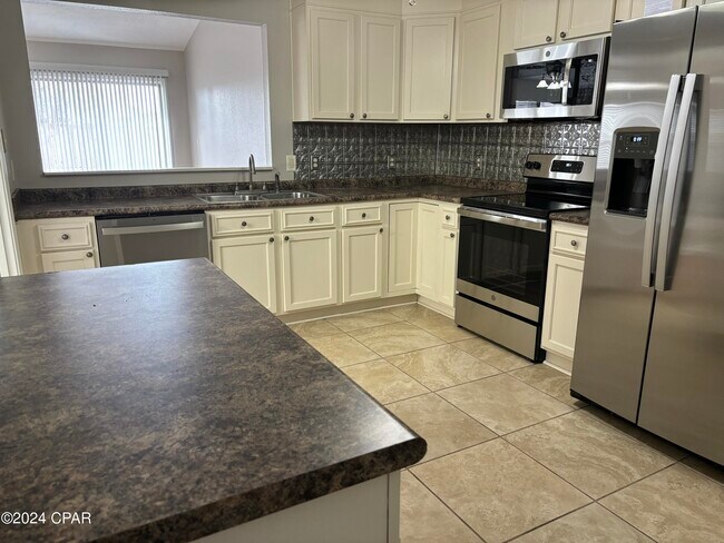 Building Photo - 6802 Forsythe Dr