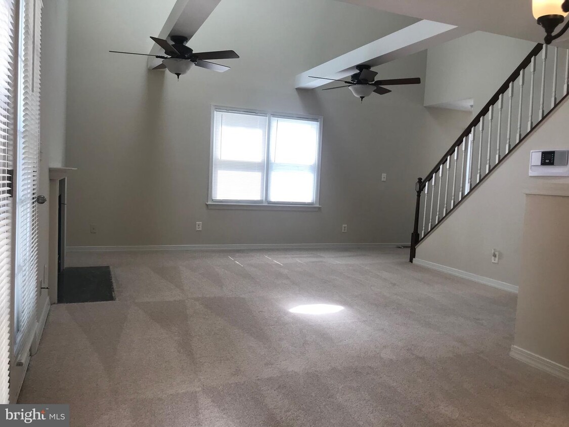 16358 Heritage Pines Cir, Bowling Green, VA 22427 Townhome Rentals in Bowling Green VA