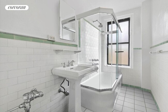 Foto del edificio - 467 Central Prk W