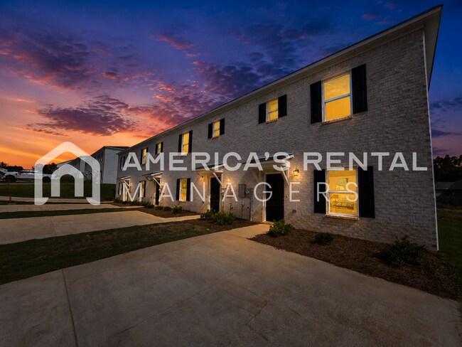 Building Photo - 107 Park Dr S