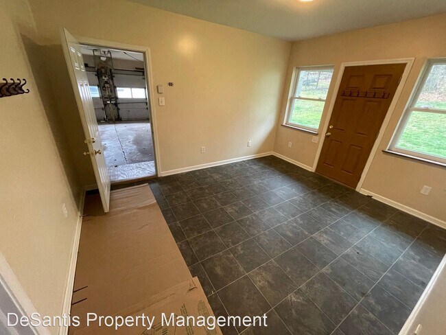 Building Photo - 3 br, 2.5 bath House - 269 Rochester Road