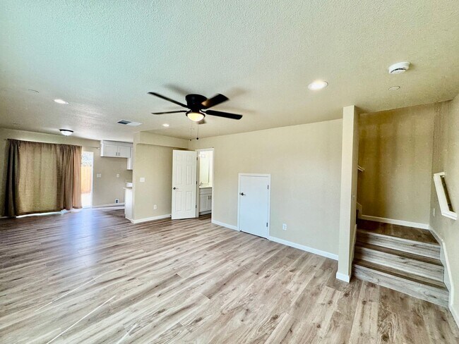Foto del edificio - Stunning New Build 3-Bedroom, 2.5-Bath Tri...