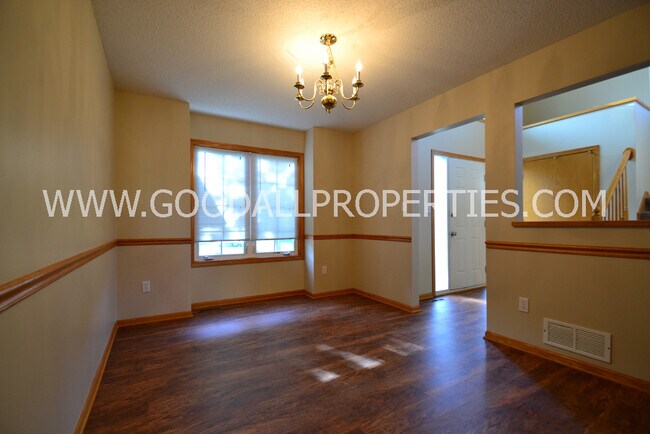 Foto del edificio - 4 Bedroom, 2.5 Bathroom Home in Johnston