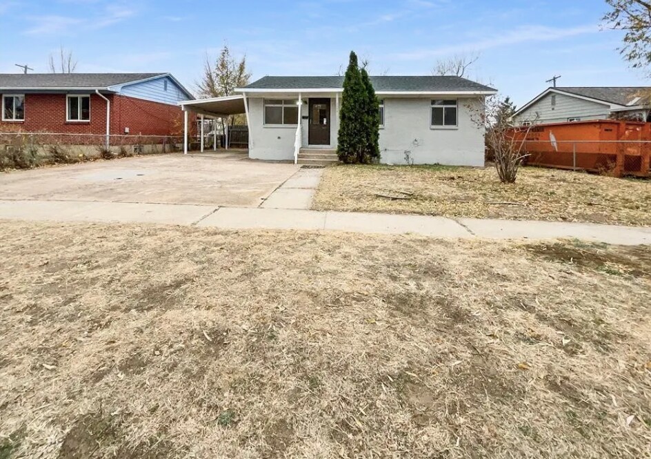 Foto principal - 2127 Saranac Dr