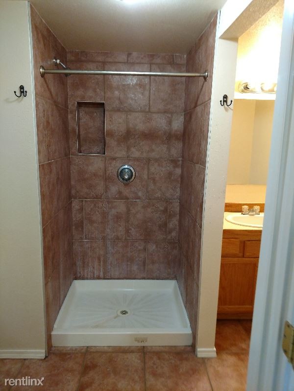 Building Photo - 2 br, 1 bath Apartment - 8026 North Wy SW