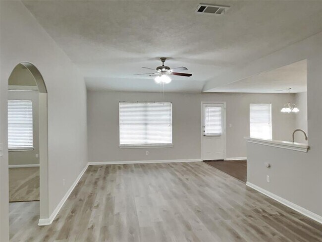 Foto del edificio - 16414 Tracy Ct