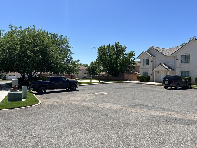 Building Photo - 126 S 850 W
