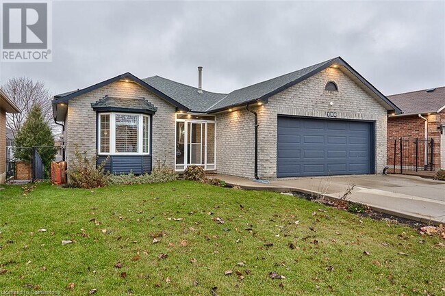 Photo du bâtiment - 180 Highland Rd W