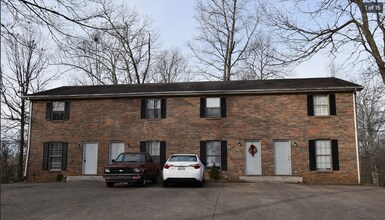 Building Photo - 480 Martha Ln