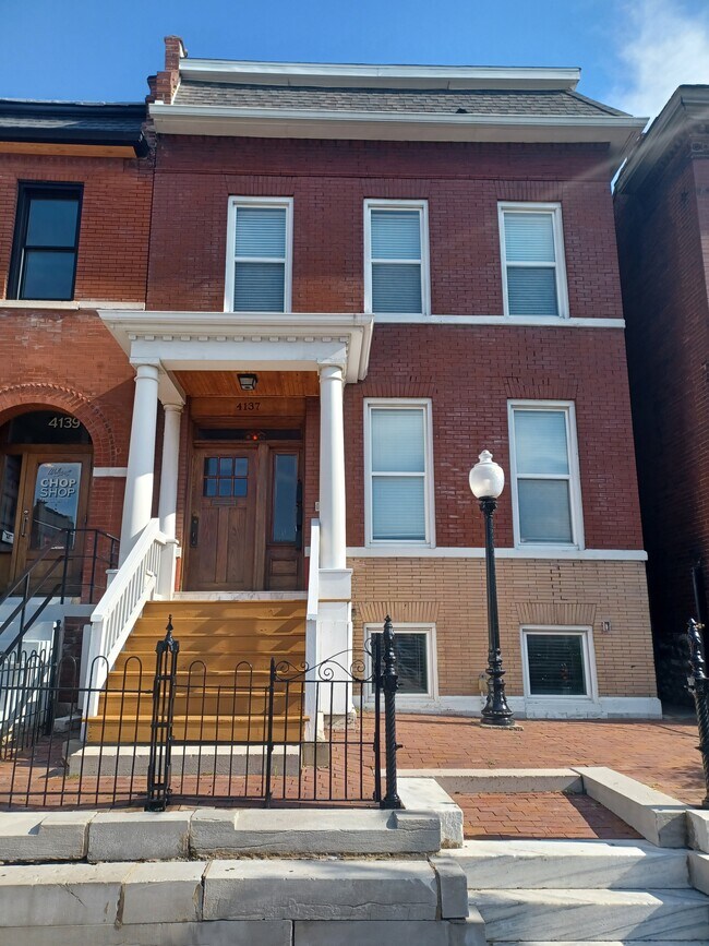 Foto del edificio - 4137 Manchester Ave