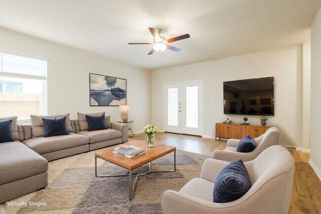 Foto del edificio - 16459 Hill Dr