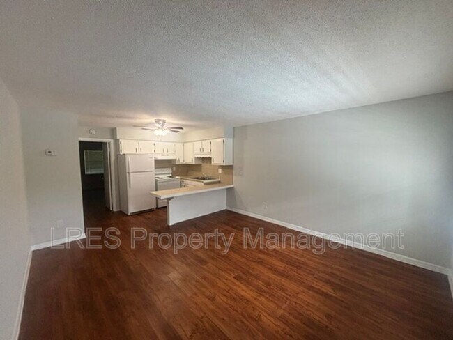 Foto del edificio - 1031 Columbia Ave