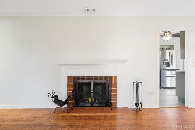 Foto del edificio - 22 Quaker Hill Rd