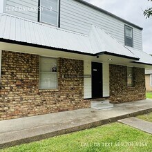 Building Photo - 1122 Dallas St